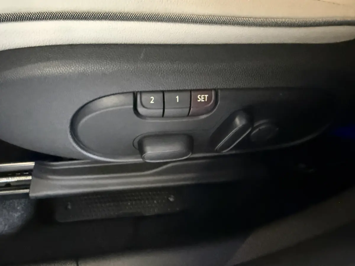 1.5 Cooper SE ALL4 Leder/Pano/Camera/H&K