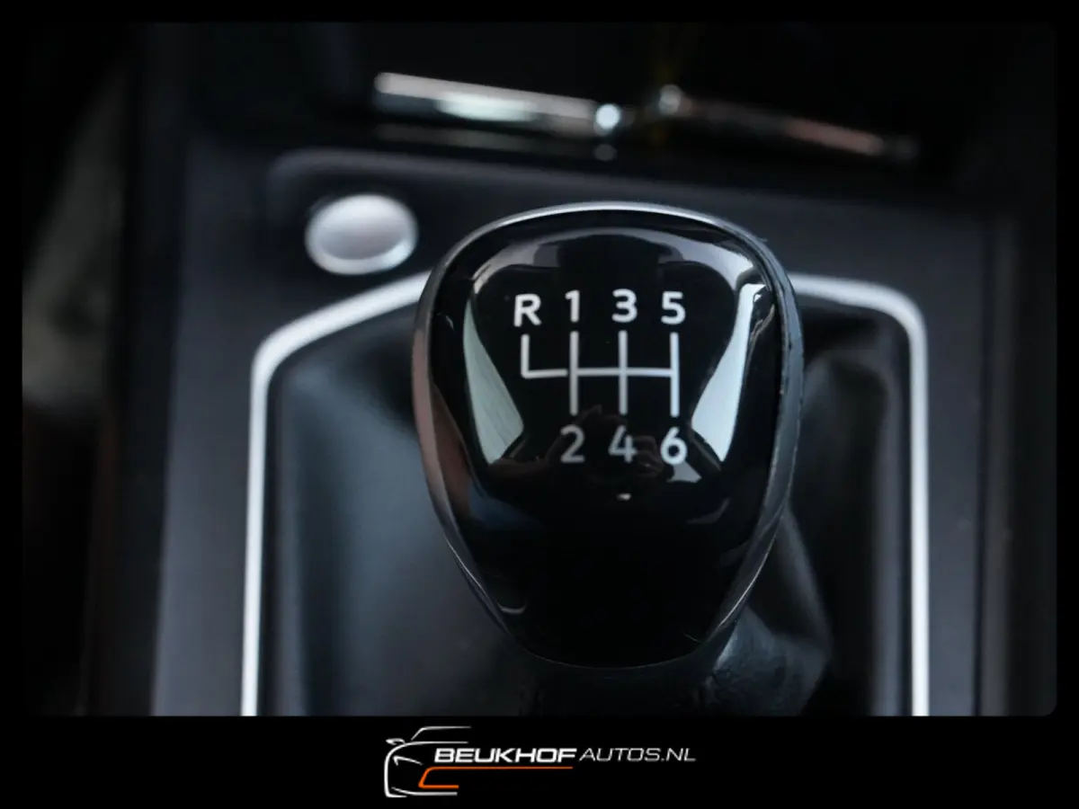 2.0 TDI Golf Camera Carplay Navi Virtual Pdc