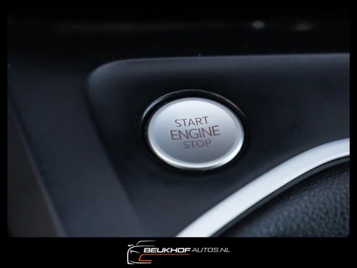 2.0 TDI Golf Camera Carplay Navi Virtual Pdc