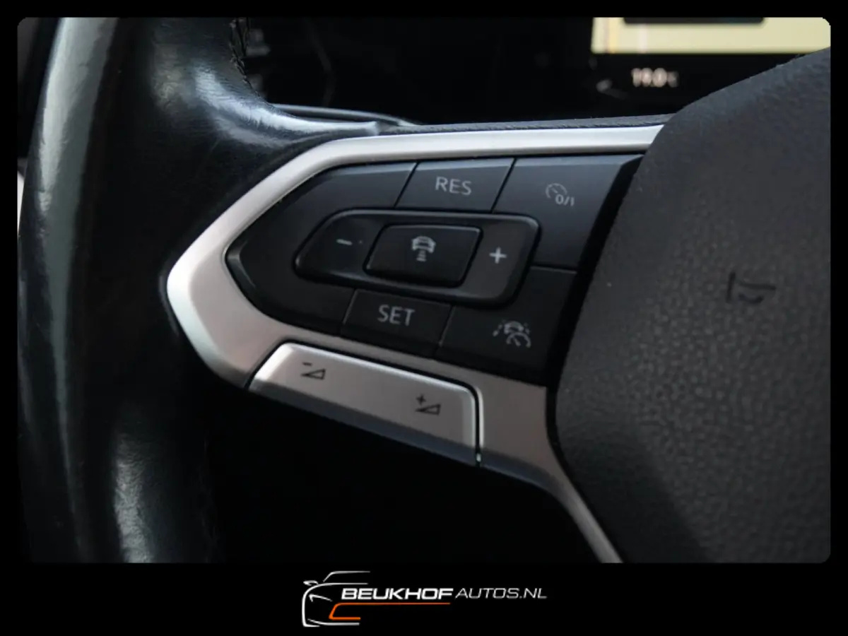 2.0 TDI Golf Camera Carplay Navi Virtual Pdc
