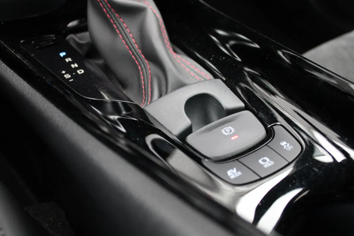 2.0 Hybrid GR-Sport