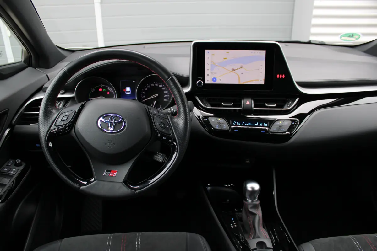 2.0 Hybrid GR-Sport