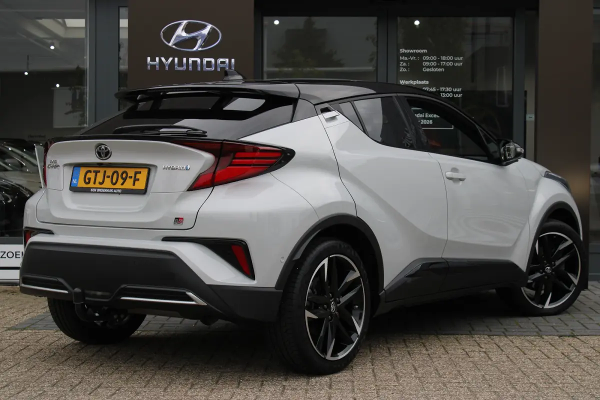 2.0 Hybrid GR-Sport