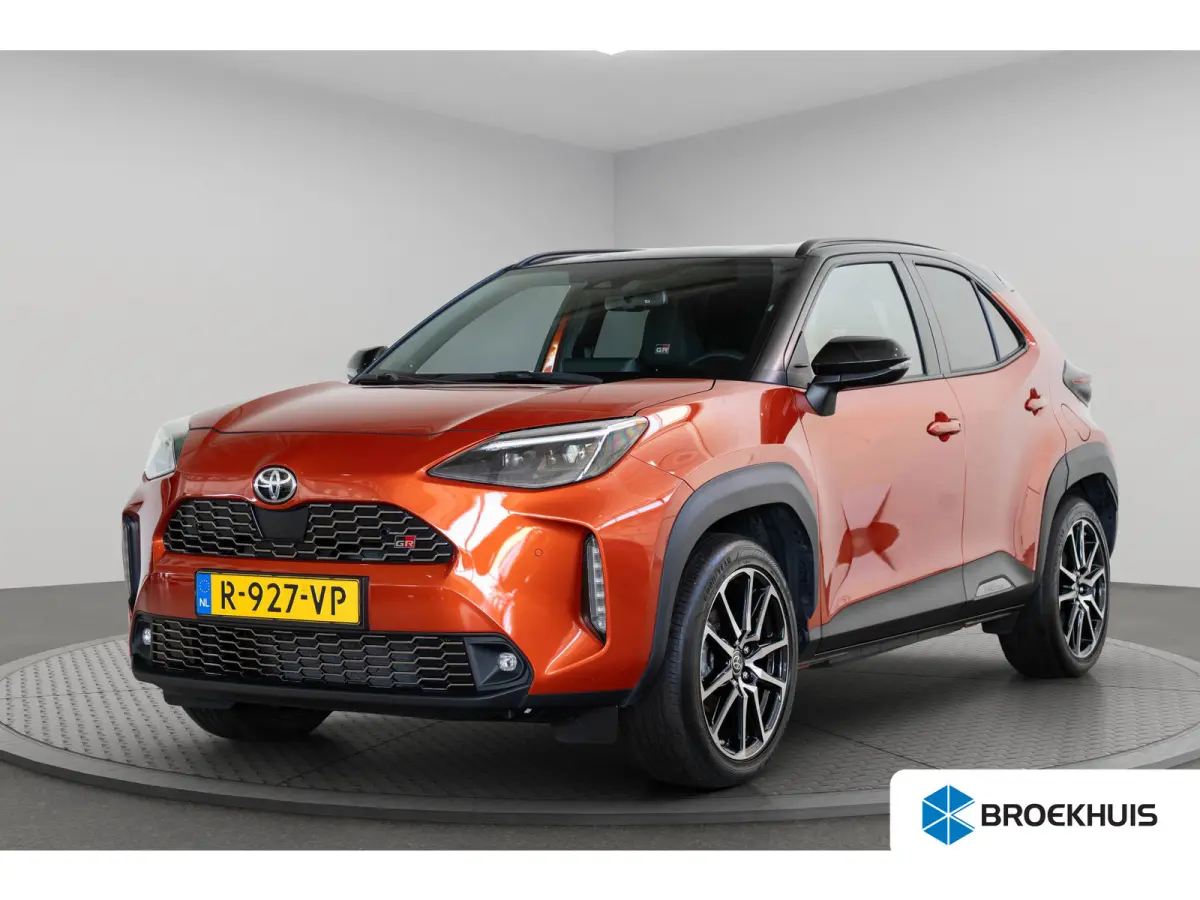 1.5 Hybrid GR Sport | Trekhaak | Alcantara | Stoel & Stuurverwarming | Navigatie | Camera | Apple Carplay & Android Auto |