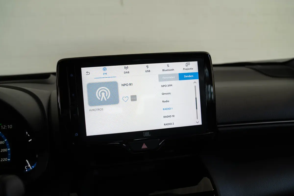 1.5 Hybrid GR Sport | Trekhaak | Alcantara | Stoel & Stuurverwarming | Navigatie | Camera | Apple Carplay & Android Auto |