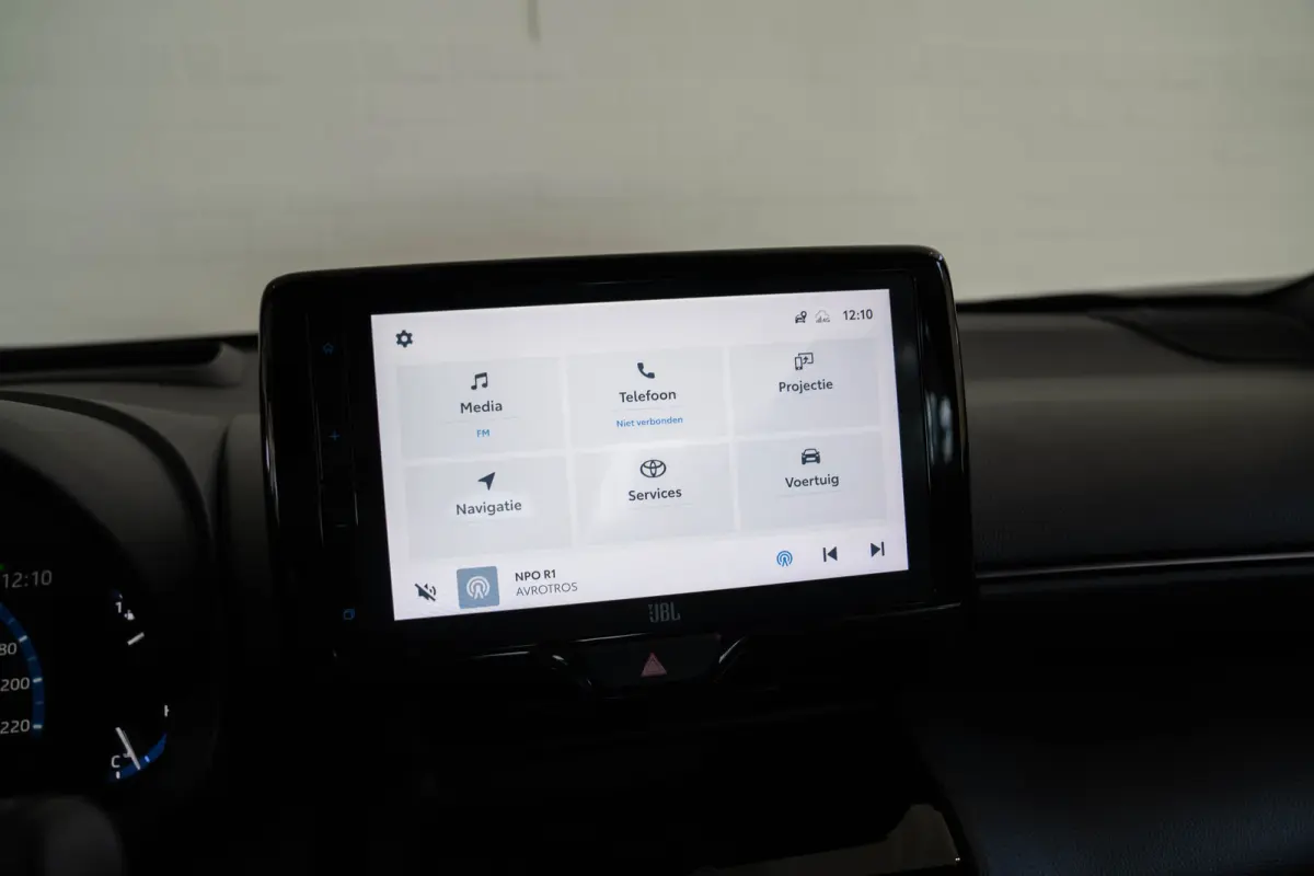 1.5 Hybrid GR Sport | Trekhaak | Alcantara | Stoel & Stuurverwarming | Navigatie | Camera | Apple Carplay & Android Auto |