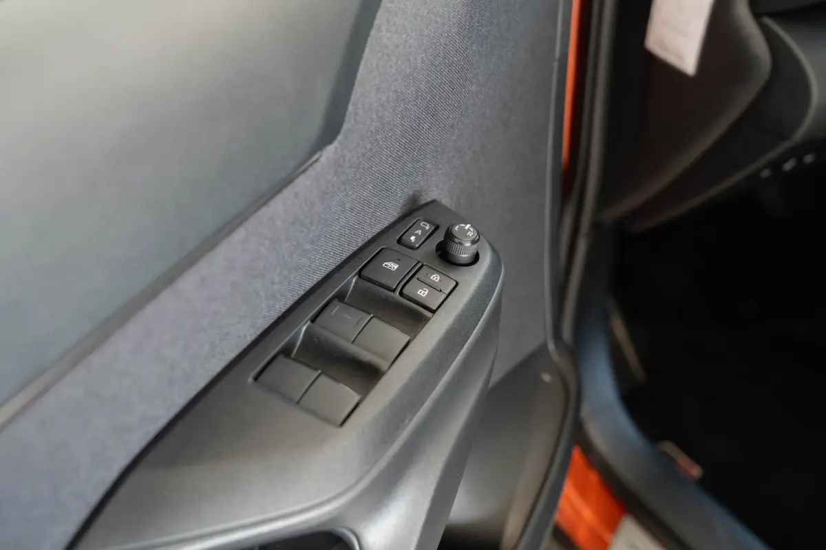 1.5 Hybrid GR Sport | Trekhaak | Alcantara | Stoel & Stuurverwarming | Navigatie | Camera | Apple Carplay & Android Auto |
