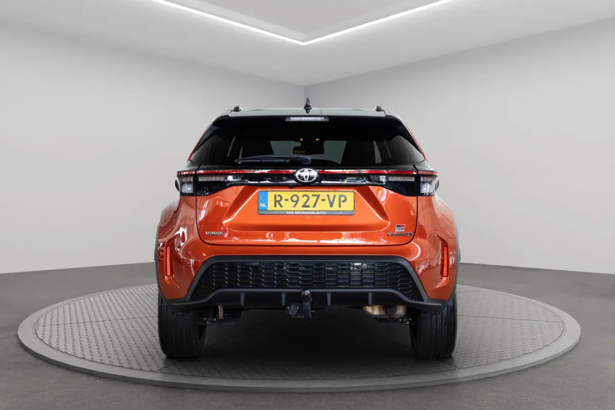 1.5 Hybrid GR Sport | Trekhaak | Alcantara | Stoel & Stuurverwarming | Navigatie | Camera | Apple Carplay & Android Auto |