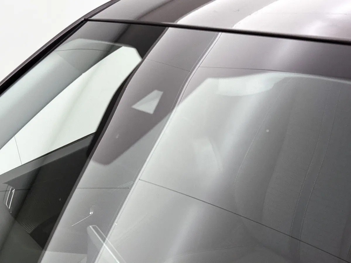 SUV Allure Pack 130pk | Navigatie via Apple Carplay / Android Auto | Achteruitrijcamera | 3D Cockpit | Climate Control | Cruise Control | Led koplampen | Parkeersensoren | Keyless start | Bl