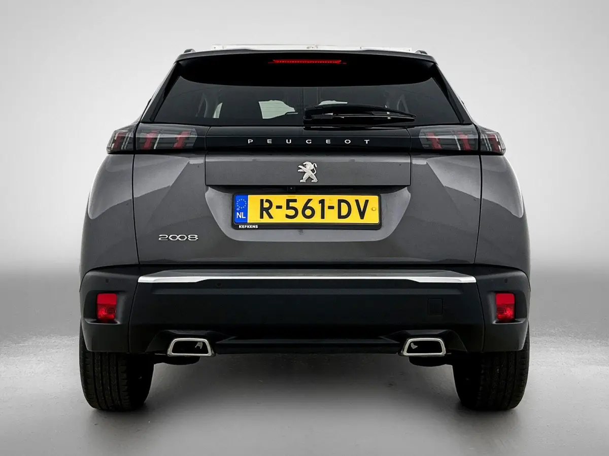 SUV Allure Pack 130pk | Navigatie via Apple Carplay / Android Auto | Achteruitrijcamera | 3D Cockpit | Climate Control | Cruise Control | Led koplampen | Parkeersensoren | Keyless start | Bl