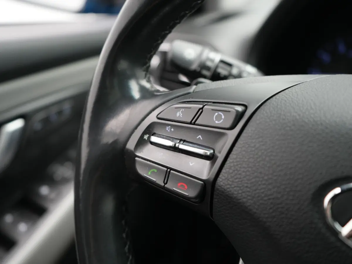 1.4 T-GDI Premium 141pk | Panodak | Adaptive Cruise | Camera | Lederen Sportstoelen Memory & Ventilatie | Keyless | BLIS | Stoelen & Stuur Verwarmd | LED Koplampen | Navigatie | DAB |