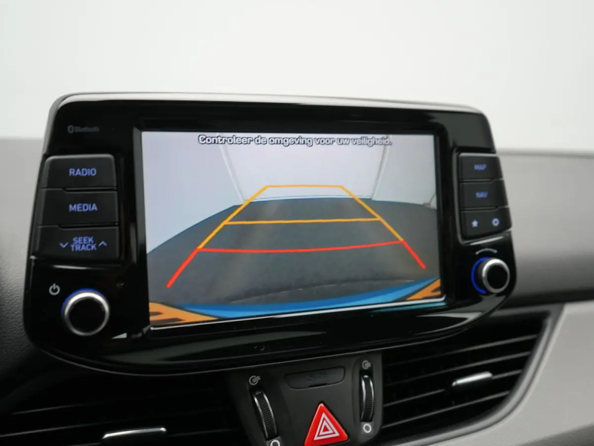1.4 T-GDI Premium 141pk | Panodak | Adaptive Cruise | Camera | Lederen Sportstoelen Memory & Ventilatie | Keyless | BLIS | Stoelen & Stuur Verwarmd | LED Koplampen | Navigatie | DAB |
