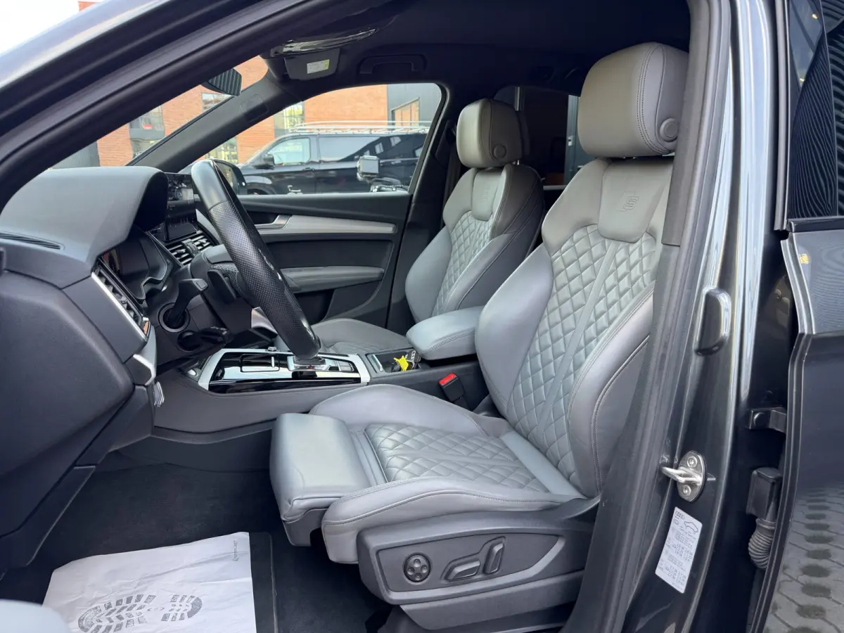 55 TFSI e quattro Competition Black Optic| SQ5 | RS LEDER | B&O | SFEER | LUCHTVERING | 1E EIG | DEALER