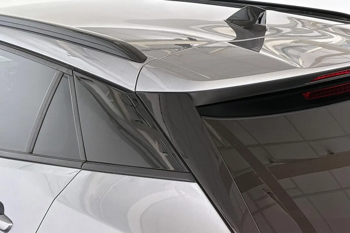 EV Allure 50 kWh Keyless Apple CarPlay 17"