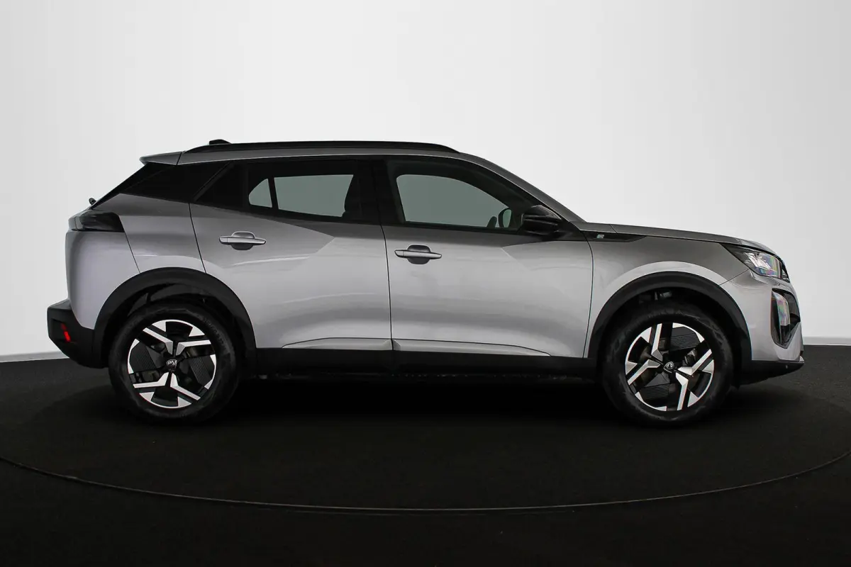 EV Allure 50 kWh Keyless Apple CarPlay 17"
