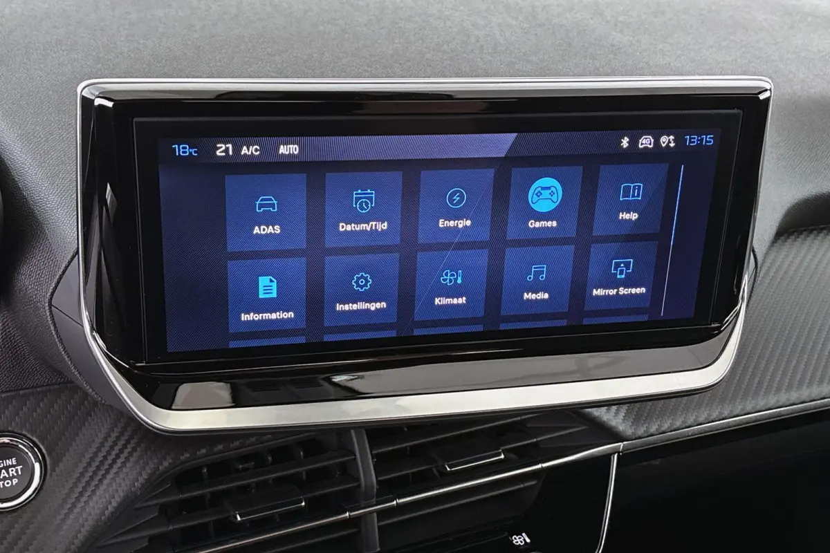 EV Allure 50 kWh Keyless Apple CarPlay 17"