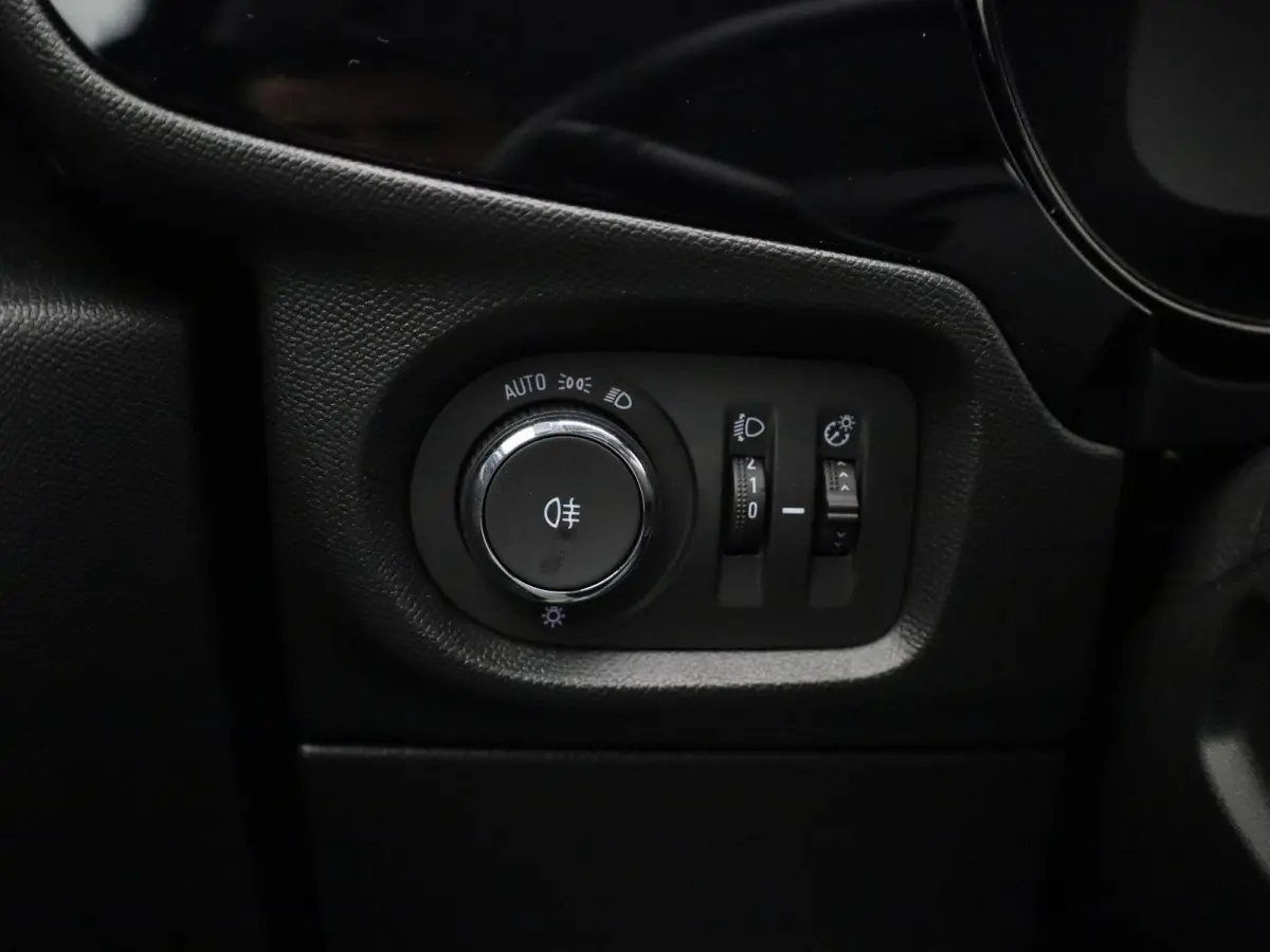Edition 50 kWh | Apple carplay / Android | Cruise control