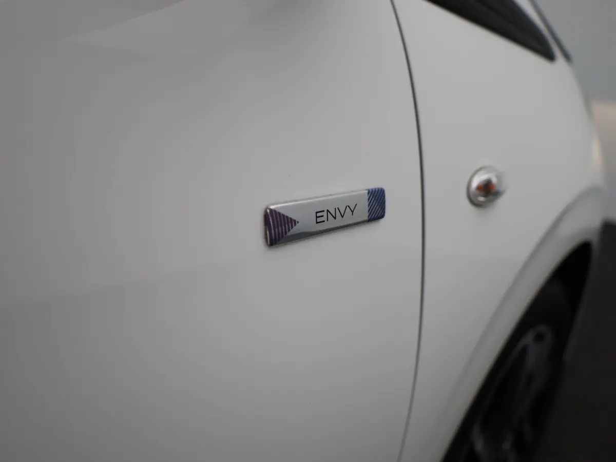 1.0 e-VTi Envy | AIRCONDITIONING | 5 DEURS | LICHTMETALEN VELGEN | CRUISE CONTROL