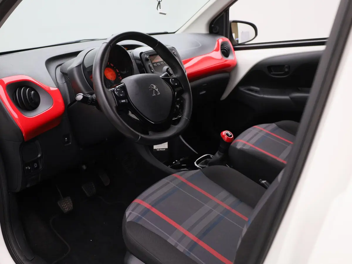 1.0 e-VTi Envy | AIRCONDITIONING | 5 DEURS | LICHTMETALEN VELGEN | CRUISE CONTROL