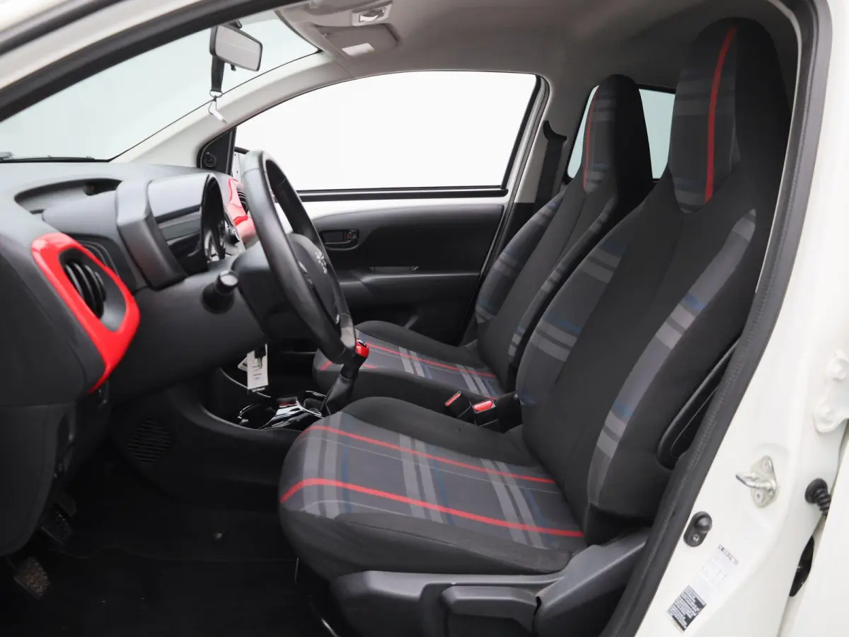 1.0 e-VTi Envy | AIRCONDITIONING | 5 DEURS | LICHTMETALEN VELGEN | CRUISE CONTROL