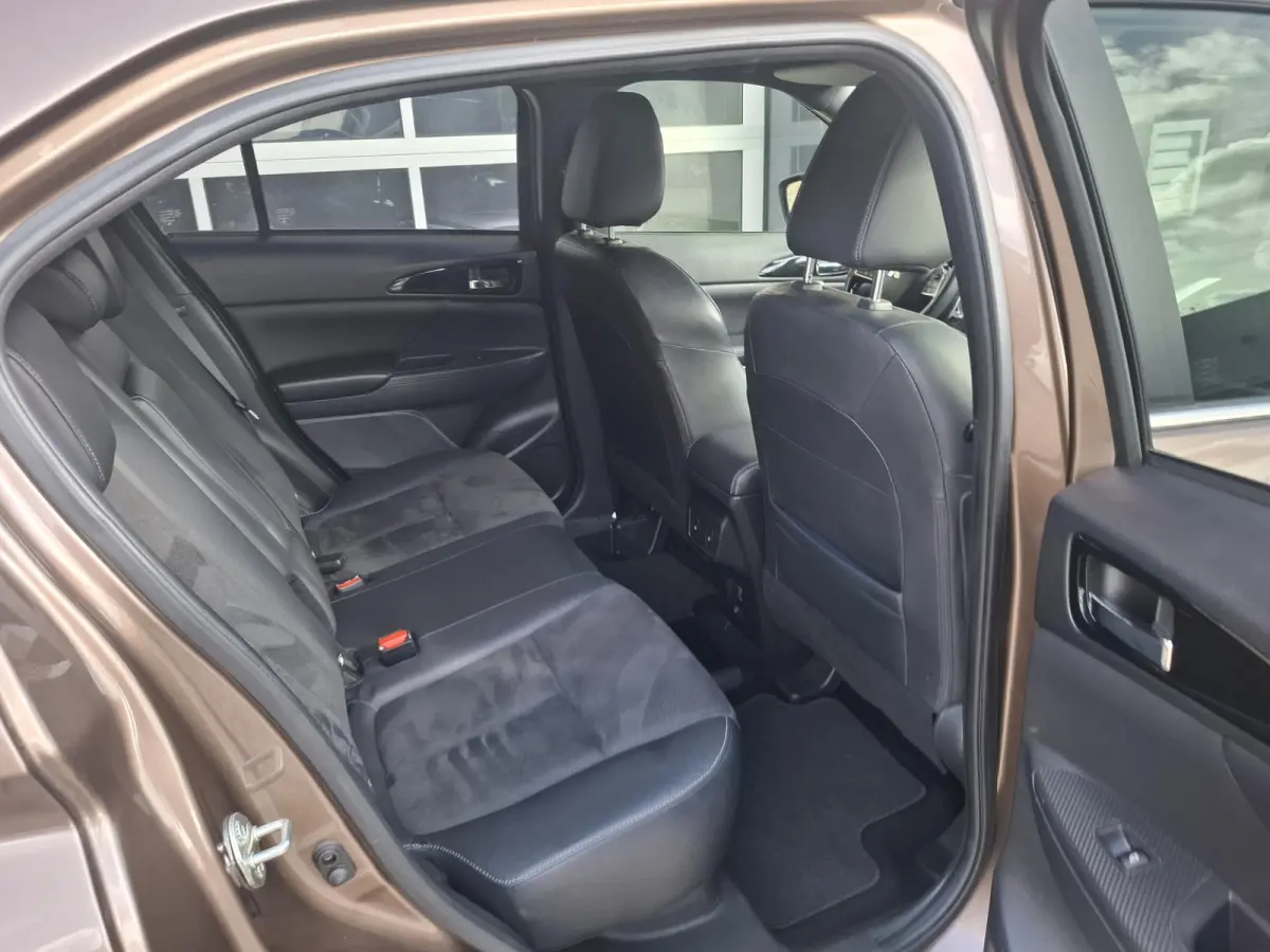 2.4 PHEV Business Executive SOH 98%