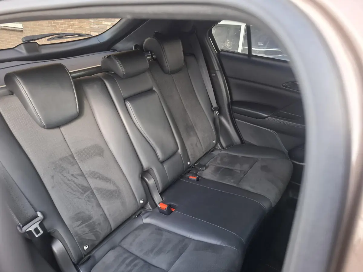 2.4 PHEV Business Executive SOH 98%