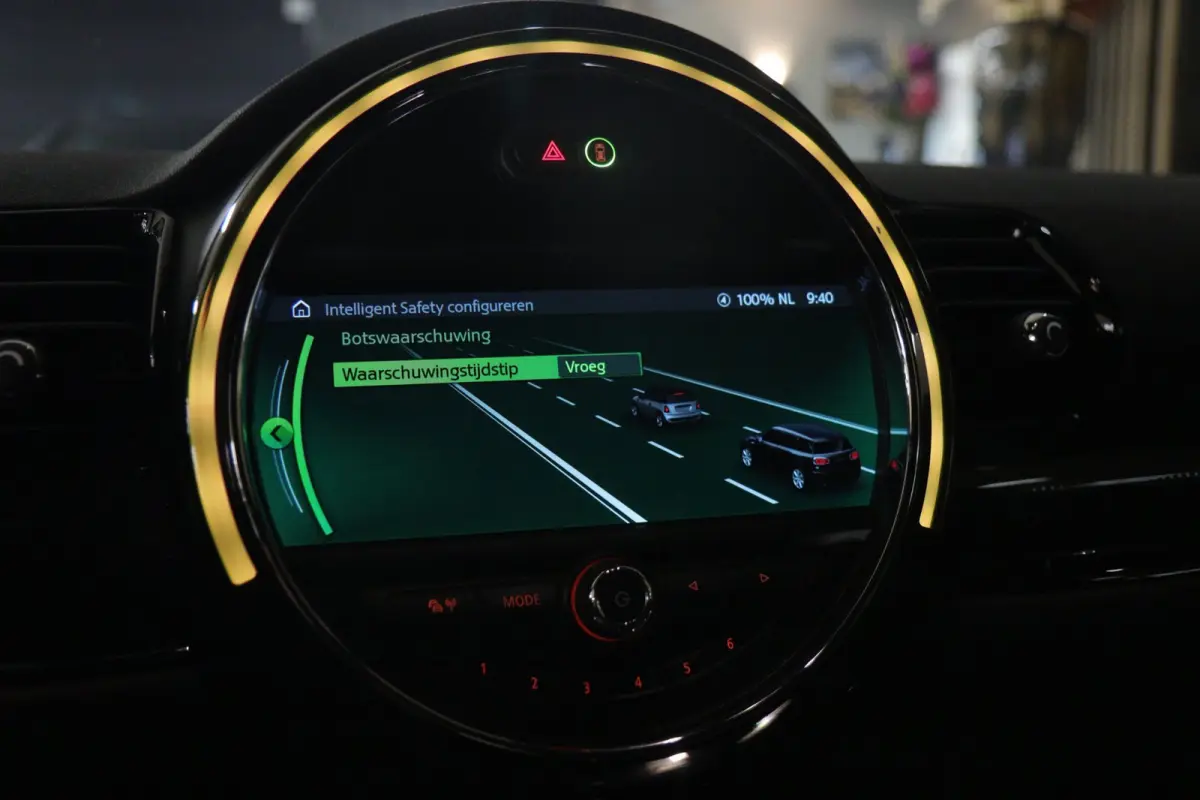 2.0 Cooper S Chili Serious Business / PANO/H-K/CARPLAY/KEYLESS/VOL