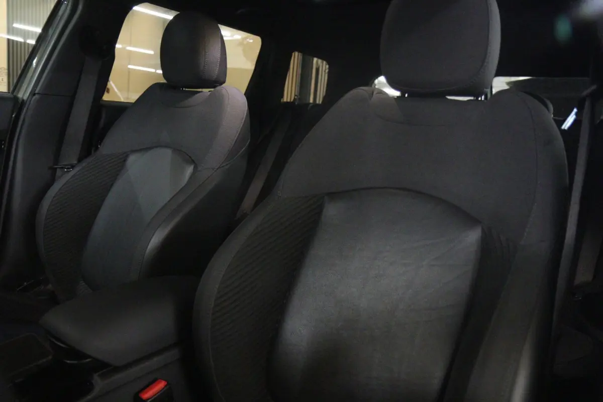 2.0 Cooper S Chili Serious Business / PANO/H-K/CARPLAY/KEYLESS/VOL