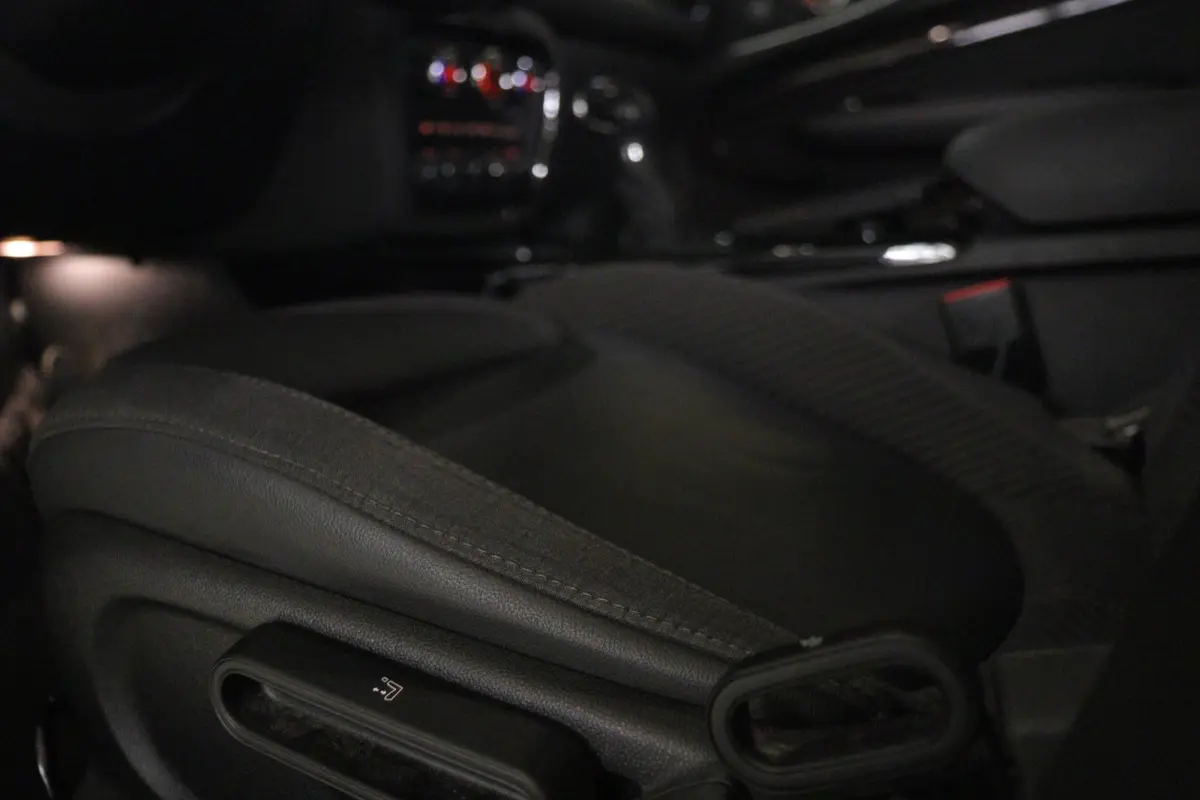 2.0 Cooper S Chili Serious Business / PANO/H-K/CARPLAY/KEYLESS/VOL