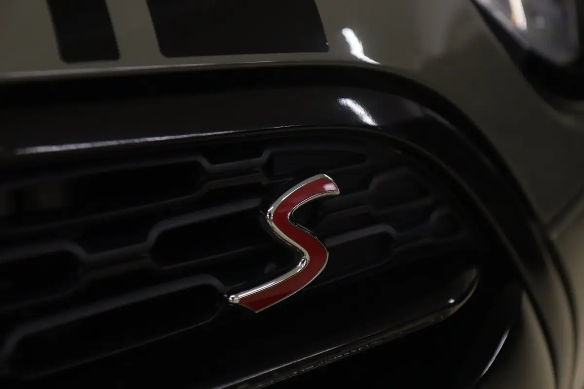2.0 Cooper S Chili Serious Business / PANO/H-K/CARPLAY/KEYLESS/VOL