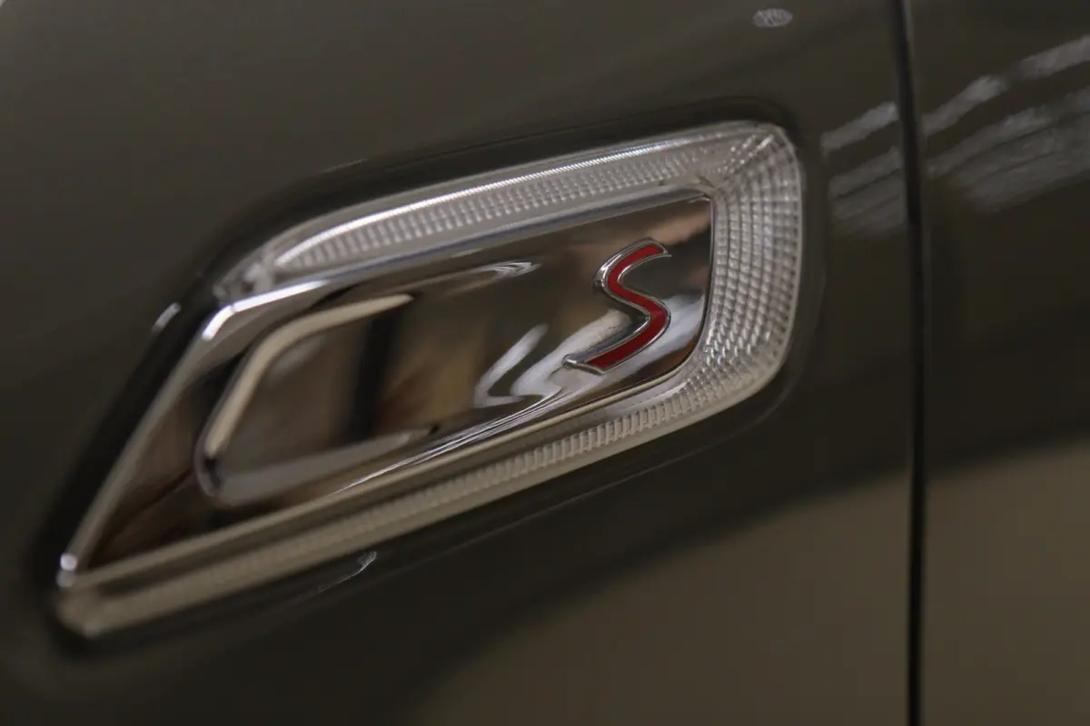 2.0 Cooper S Chili Serious Business / PANO/H-K/CARPLAY/KEYLESS/VOL