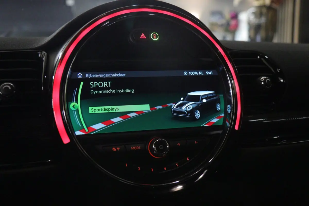 2.0 Cooper S Chili Serious Business / PANO/H-K/CARPLAY/KEYLESS/VOL