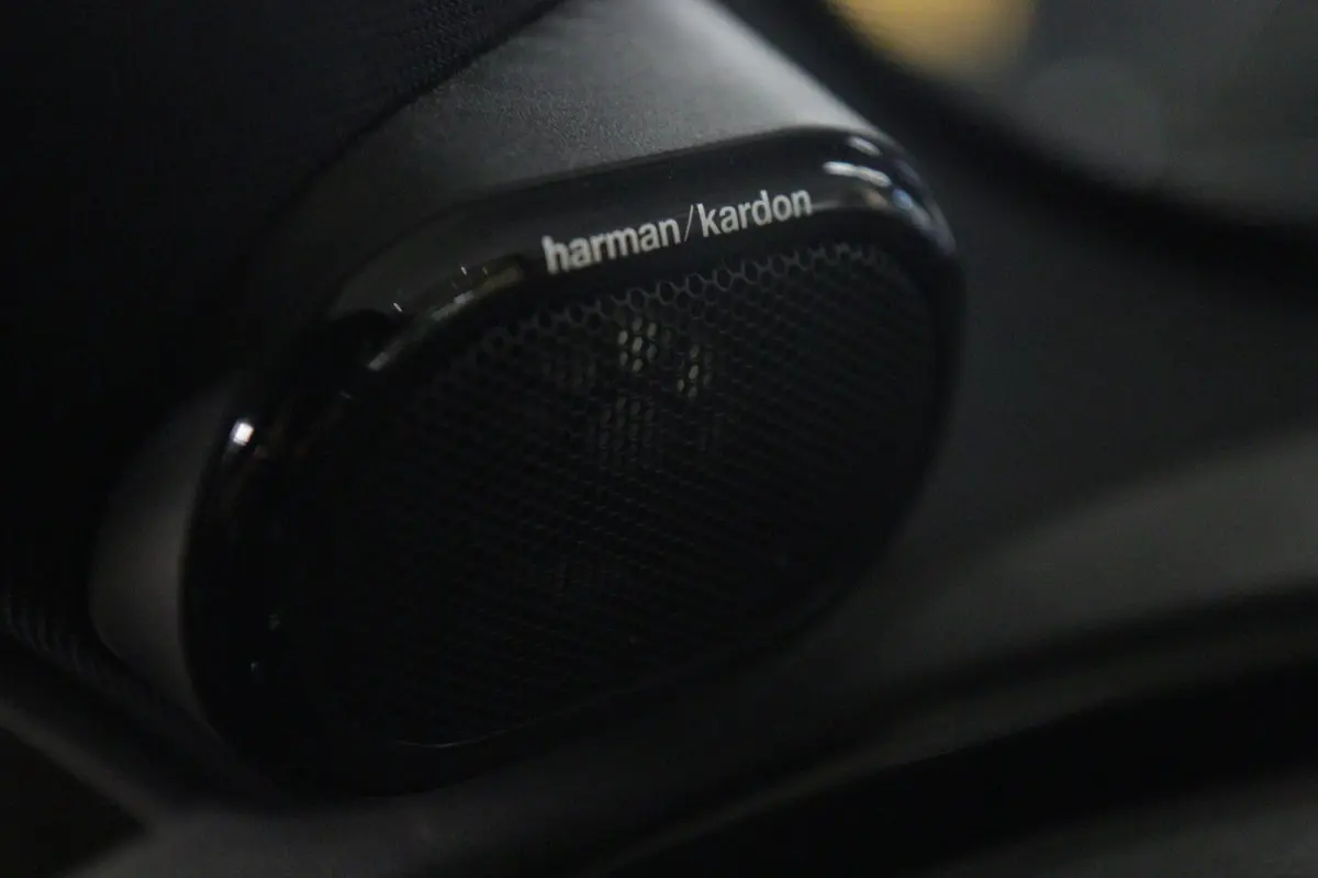2.0 Cooper S Chili Serious Business / PANO/H-K/CARPLAY/KEYLESS/VOL