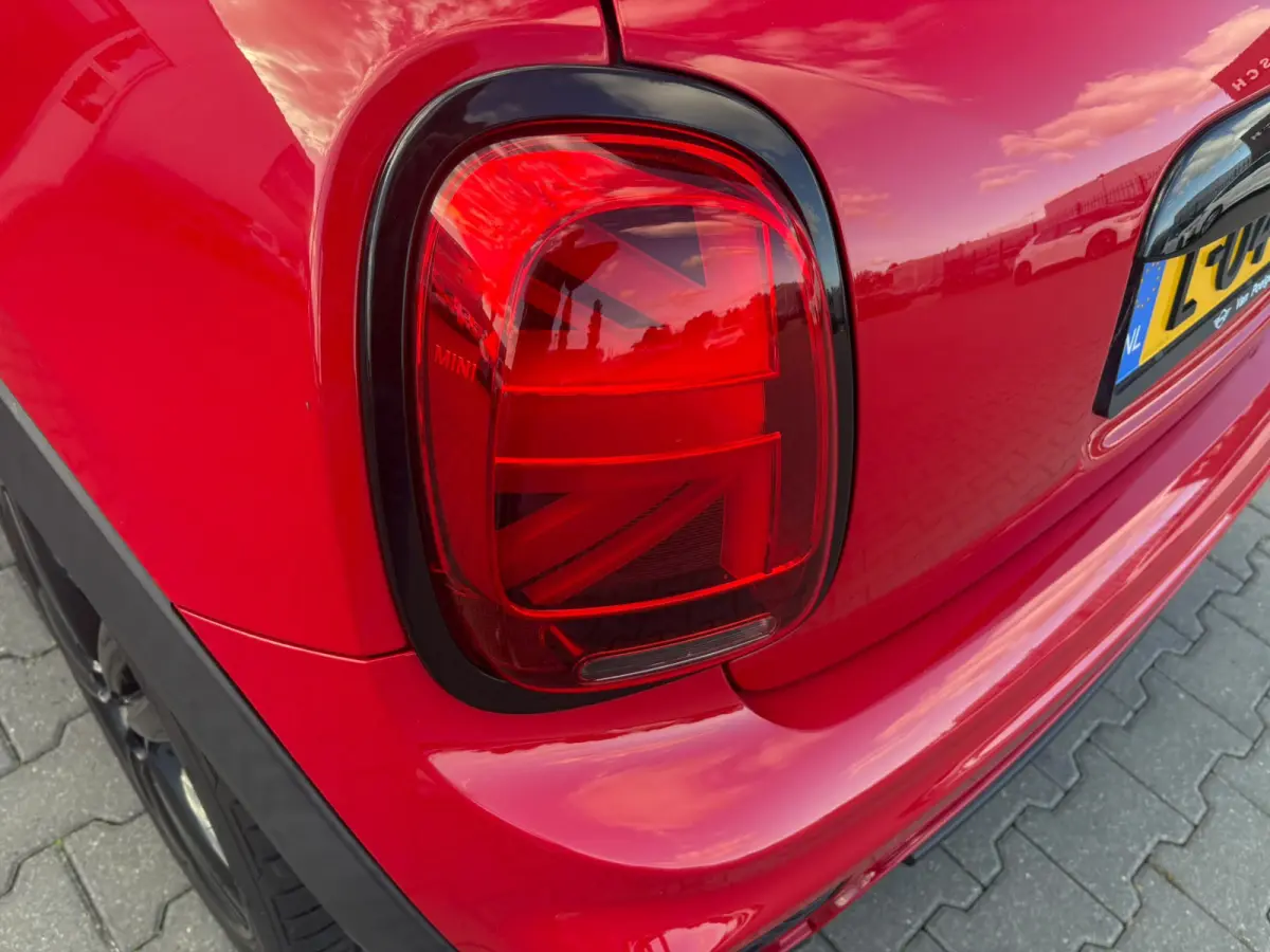 1.5 Cooper John Cooper Works Dalston Panoramadak Harman-Kardon Sound Keyless Entry Achteruitrijcamera