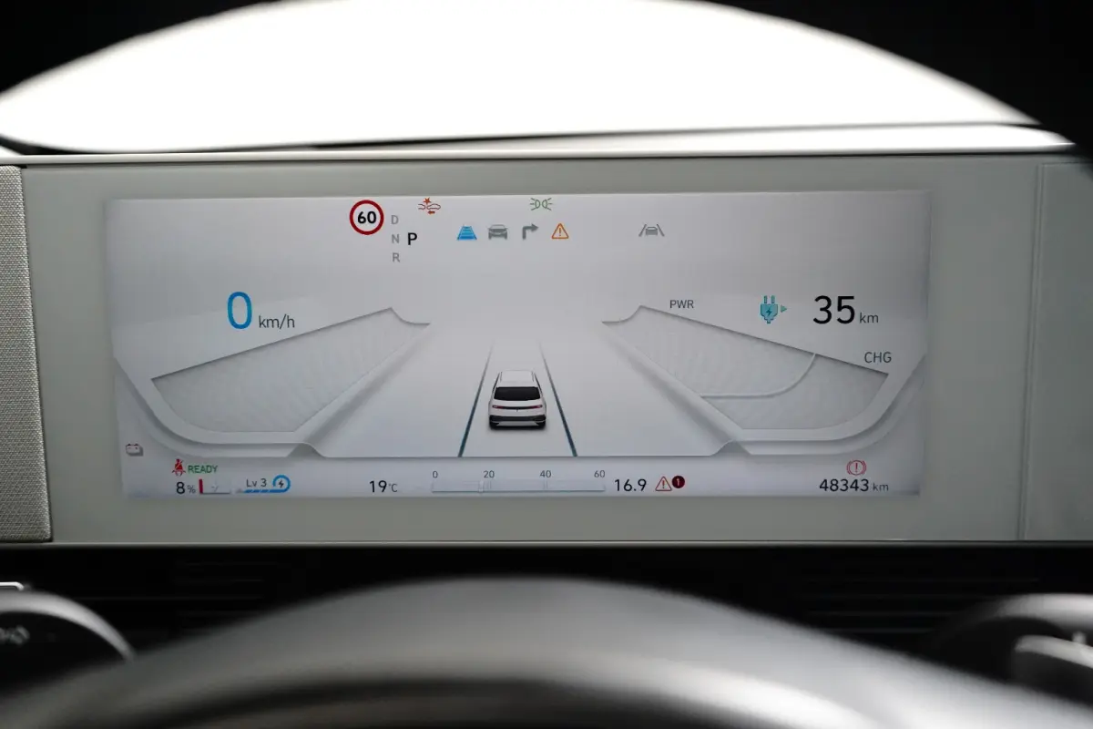 Connect 77,4 kWh | SOH 100% / Elektrische achterklep / Rondomzicht camera / Warmtepomp / Climate control / Stuur- Stoel & Achterbank verwarming / Adaptief cruise control / | Achteruitrijcame