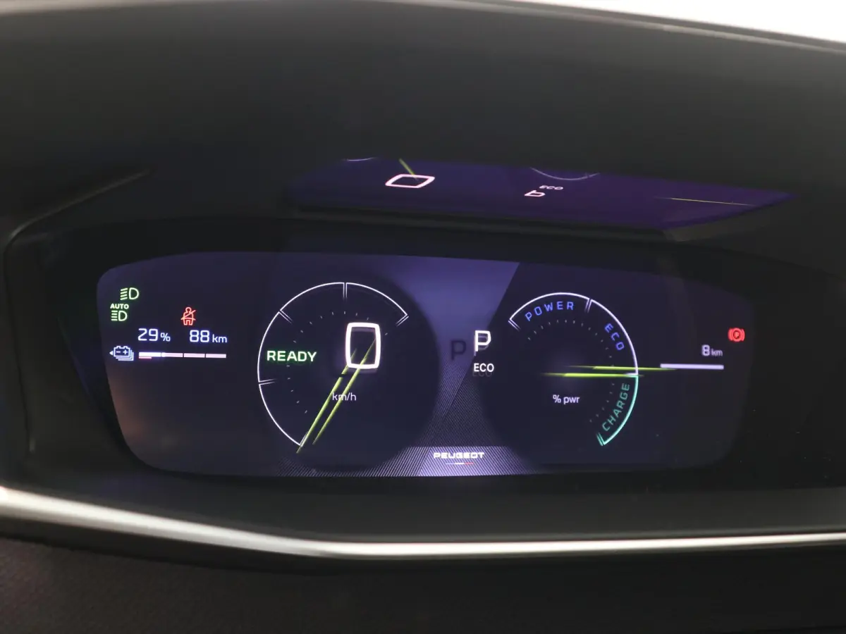 Hybrid 145 PK e-DCS6 GT | VISION EN NAVIGATION PACK | DRIVE ASSIST PLUS PACK |