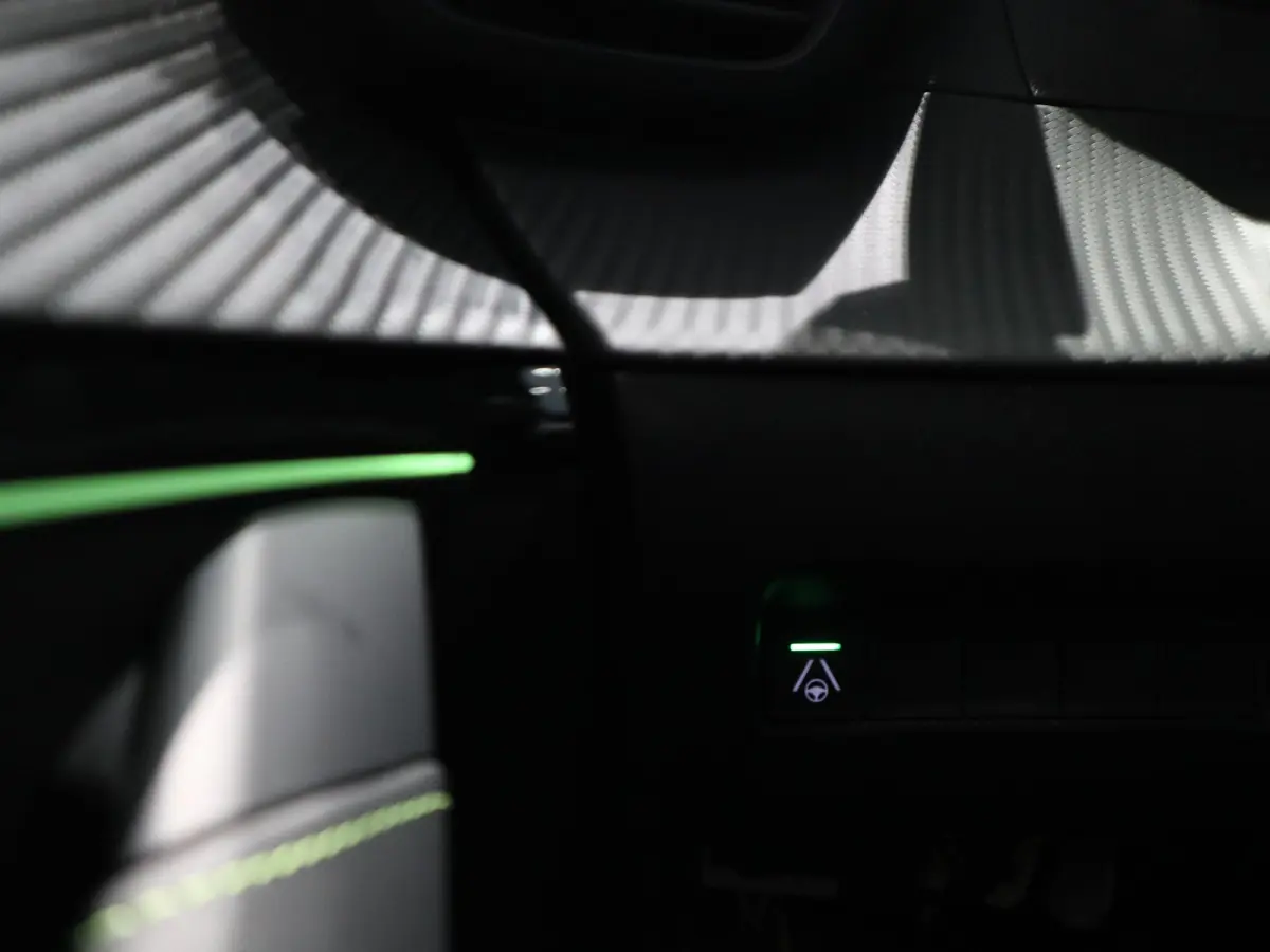Hybrid 145 PK e-DCS6 GT | VISION EN NAVIGATION PACK | DRIVE ASSIST PLUS PACK |