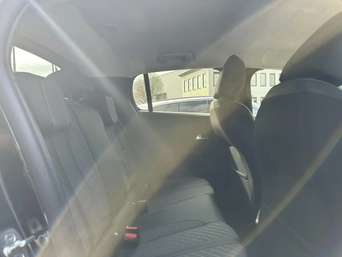 EV Style 50 kWh Navigatie | Apple Carplay/Android Auto | Parkeersensoren | Cruise Controle | Navigatie | Stoelverwarming