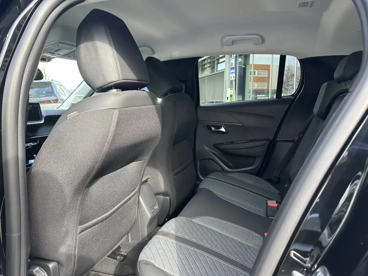 EV Style 50 kWh Navigatie | Apple Carplay/Android Auto | Parkeersensoren | Cruise Controle | Navigatie | Stoelverwarming