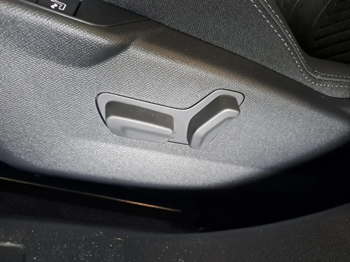 EV GT Avantage 54 kWh 17% BIJTELLING | DIRECT LEVERBAAR | AUTOMAAT | STOELVERWARMING | ALCANTARA | MASSAGESTOEL