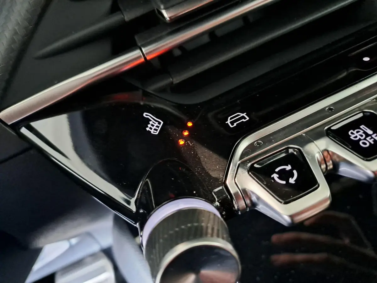 EV GT Avantage 54 kWh 17% BIJTELLING | DIRECT LEVERBAAR | AUTOMAAT | STOELVERWARMING | ALCANTARA | MASSAGESTOEL