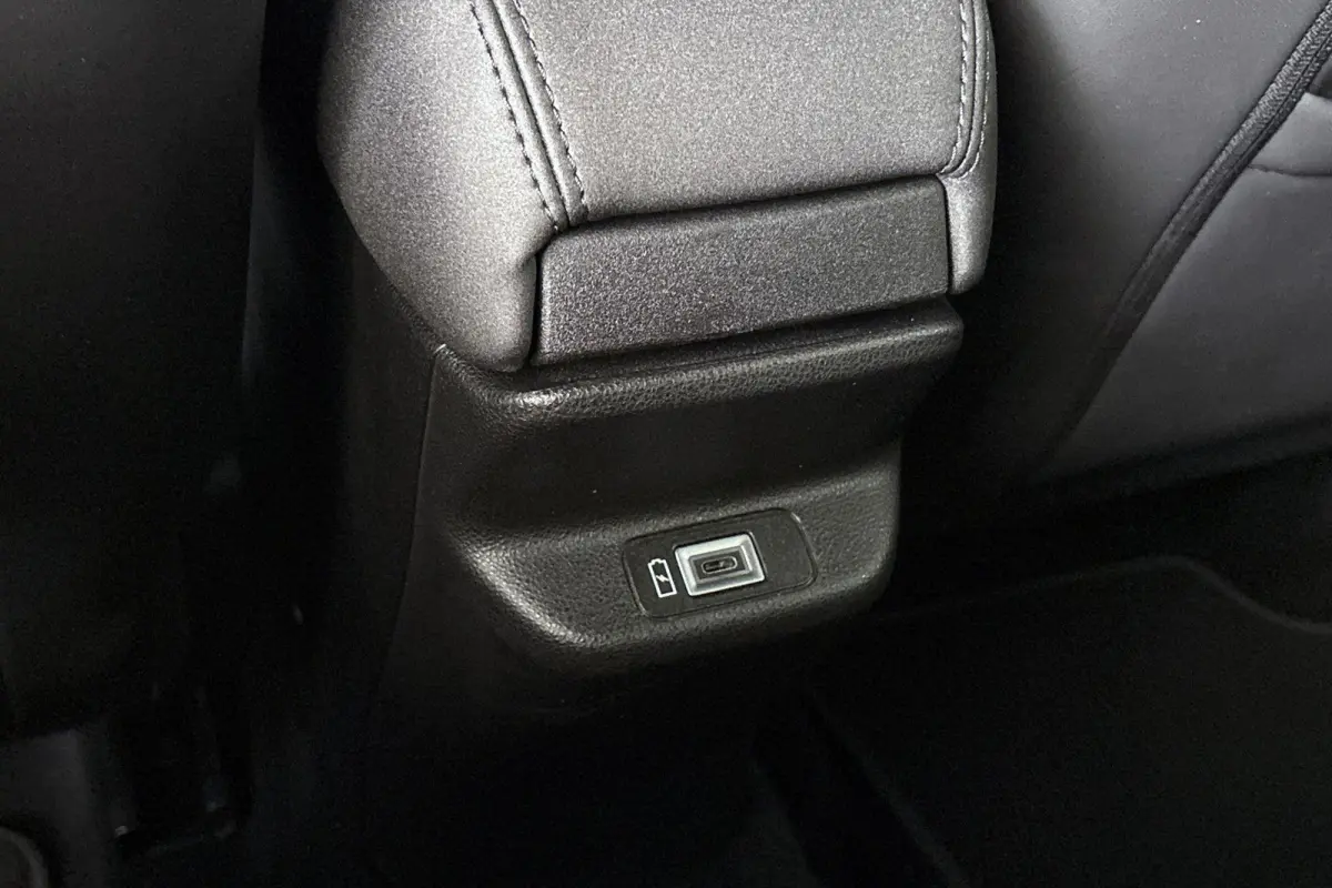 1.2 Turbo Hybrid Ibrida Speciale Pack Techno Stoelverwarming Camera