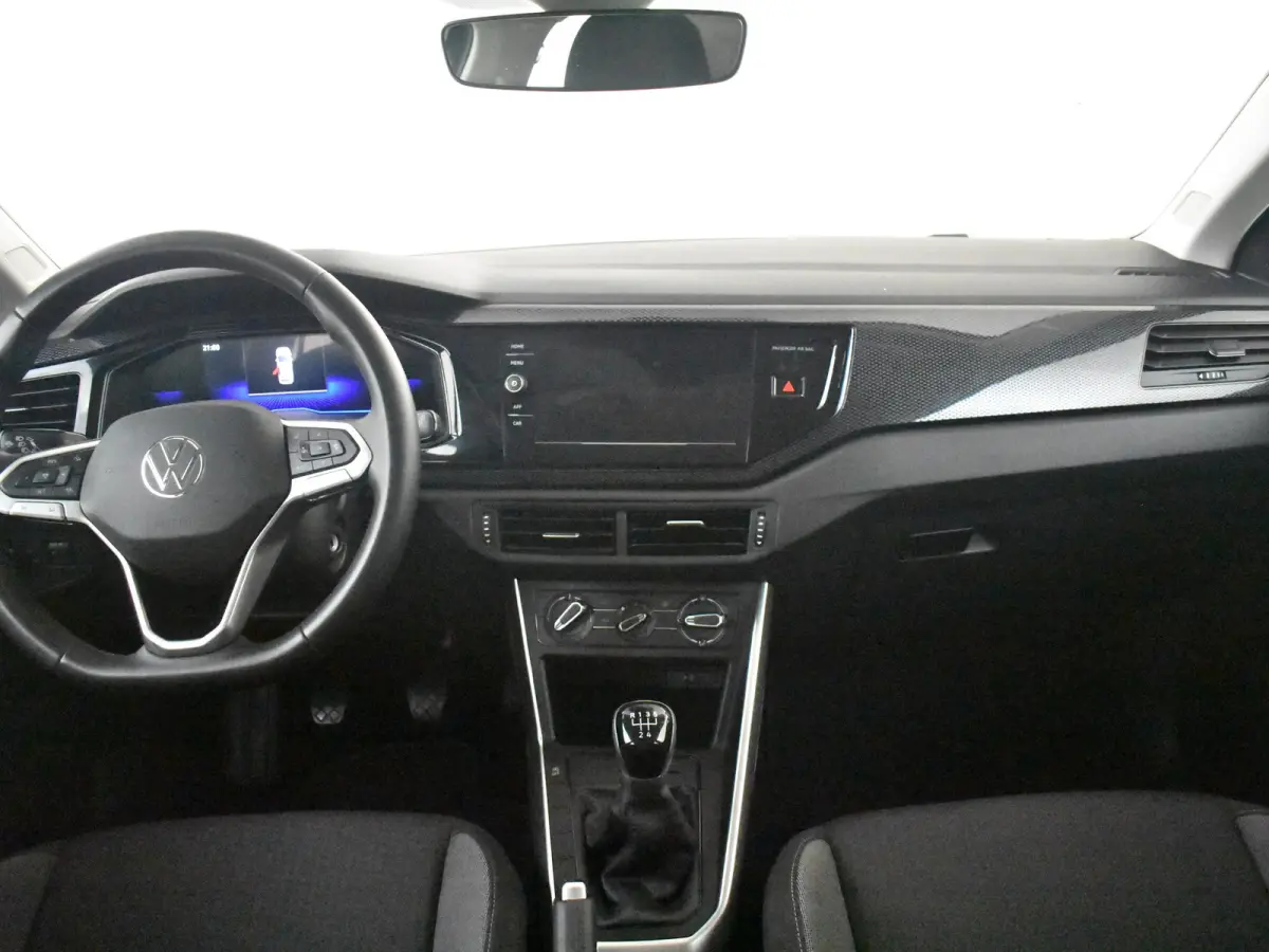 1.0 TSI 95PK Life Edition l App Connect l Parkeersensoren l Digital Dash l Adaptive Cr Control l Camera l DAB l Leder Multifunct. Stuur l