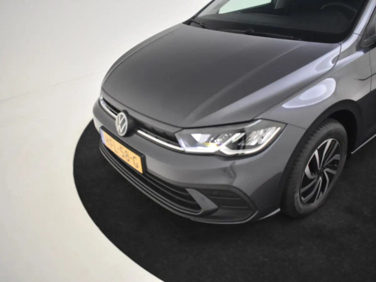 1.0 TSI 95PK Life Edition l App Connect l Parkeersensoren l Digital Dash l Adaptive Cr Control l Camera l DAB l Leder Multifunct. Stuur l