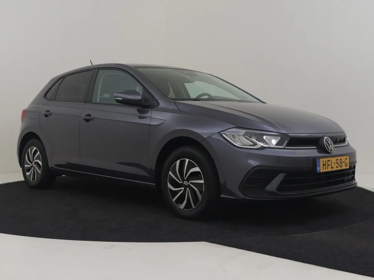 1.0 TSI 95PK Life Edition l App Connect l Parkeersensoren l Digital Dash l Adaptive Cr Control l Camera l DAB l Leder Multifunct. Stuur l