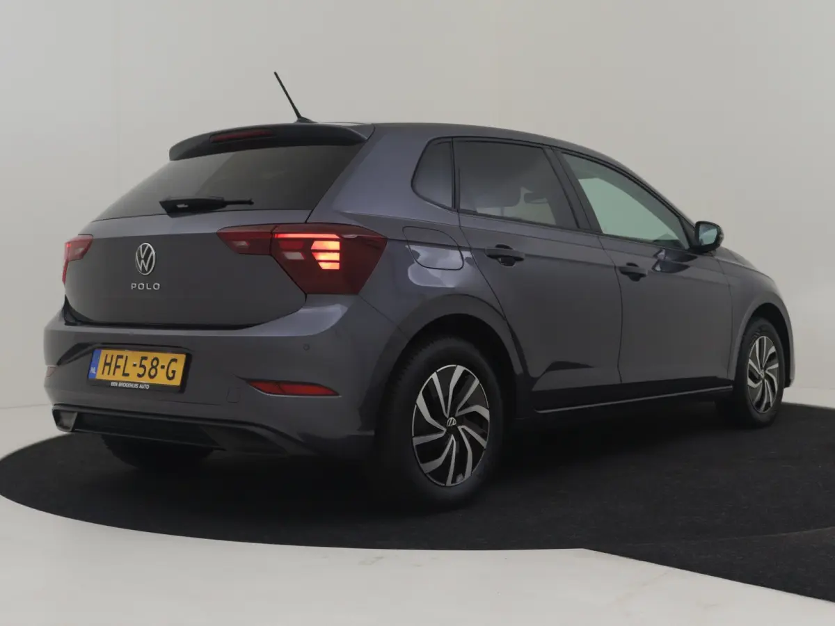 1.0 TSI 95PK Life Edition l App Connect l Parkeersensoren l Digital Dash l Adaptive Cr Control l Camera l DAB l Leder Multifunct. Stuur l