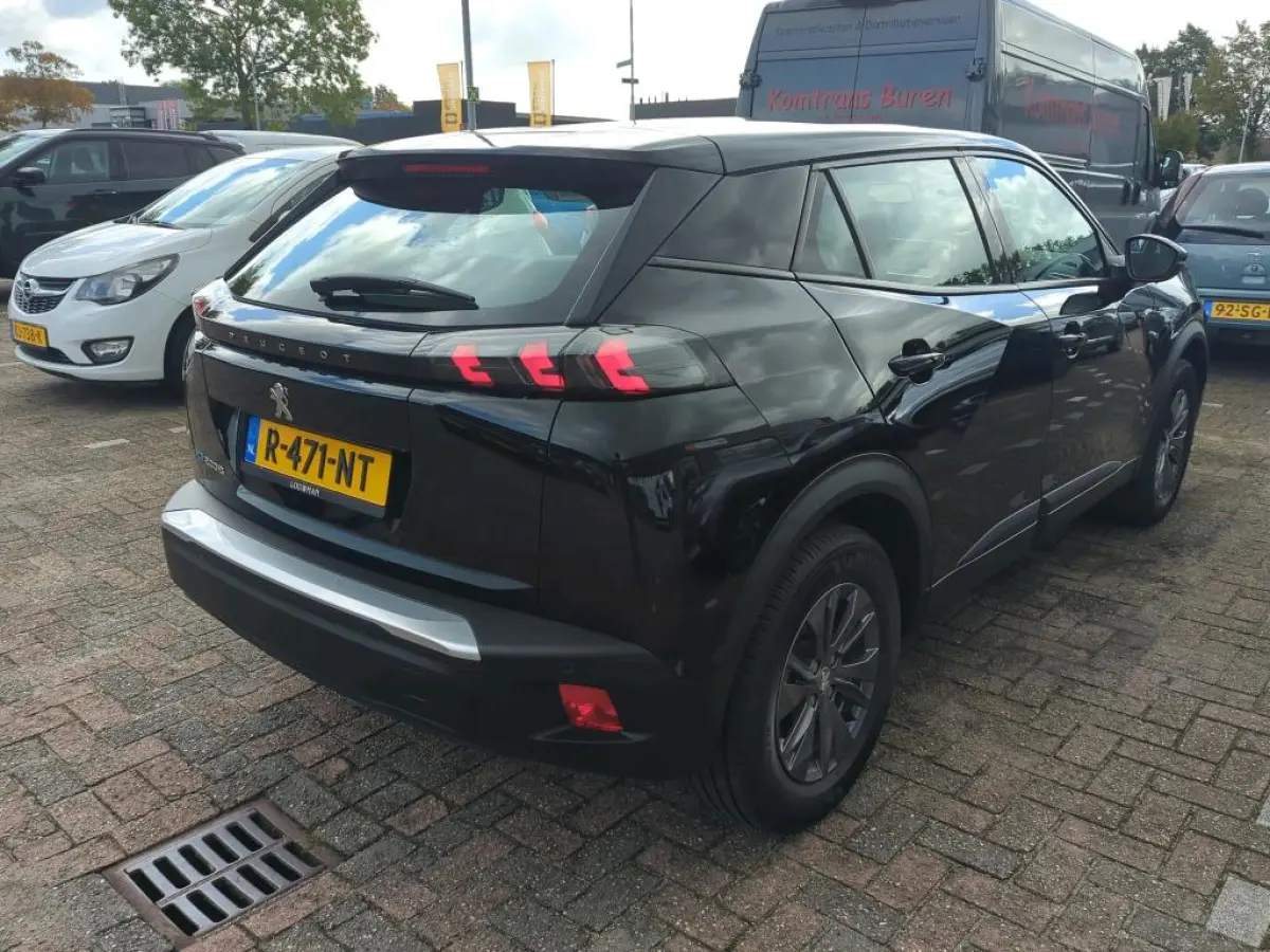 EV Active Pack 50 kWh | Fase 3 laden | Navi by app | Lichtmetaal | Parkeersensoren | Bluetooth | 1e eigenaar |