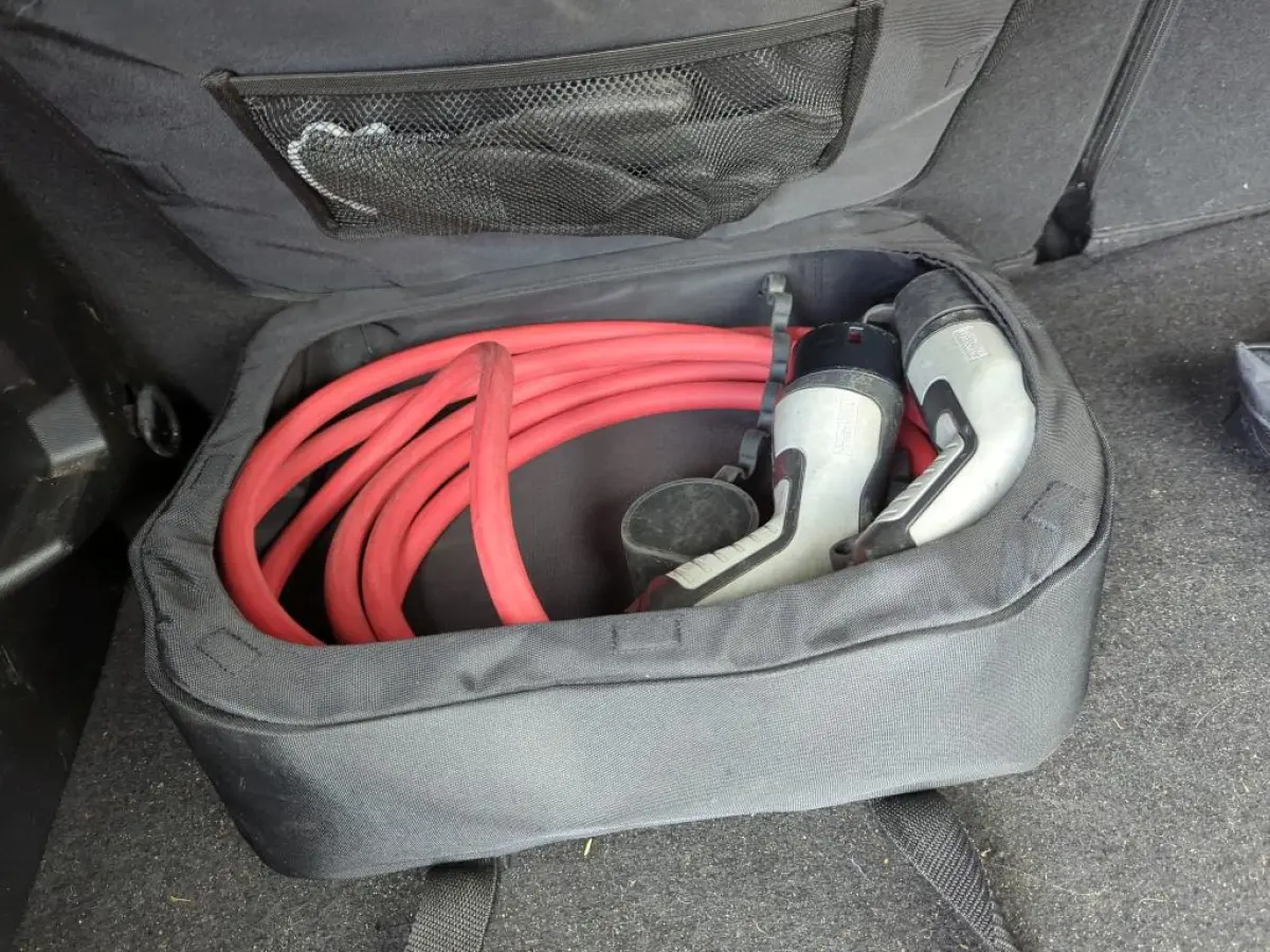 EV Active Pack 50 kWh | Fase 3 laden | Navi by app | Lichtmetaal | Parkeersensoren | Bluetooth | 1e eigenaar |