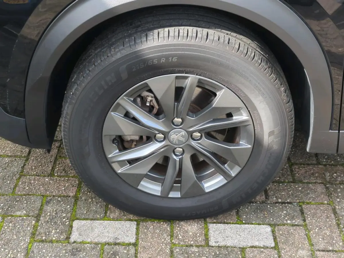 EV Active Pack 50 kWh | Fase 3 laden | Navi by app | Lichtmetaal | Parkeersensoren | Bluetooth | 1e eigenaar |