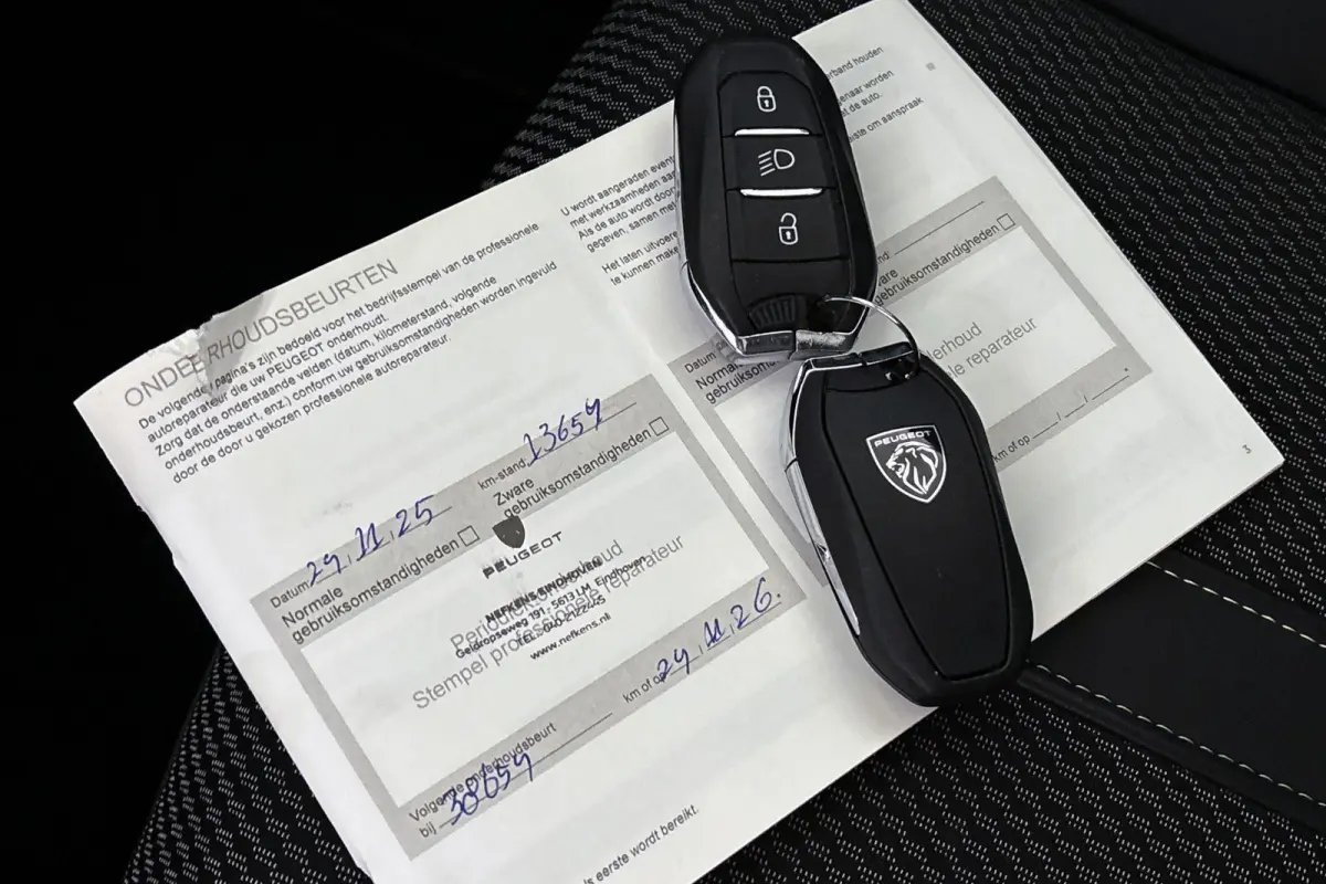 1.2 Hybrid 145 e-DCS6 GT Panoramadak Adaptieve Cruise Keyless LED